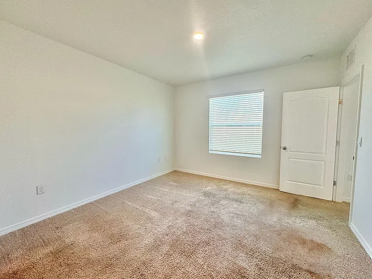 177 Sofia Ln — Photo 21