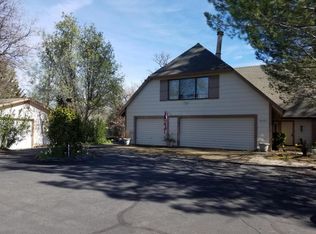 9187 Sugarloaf Dr, Redding, CA 96001