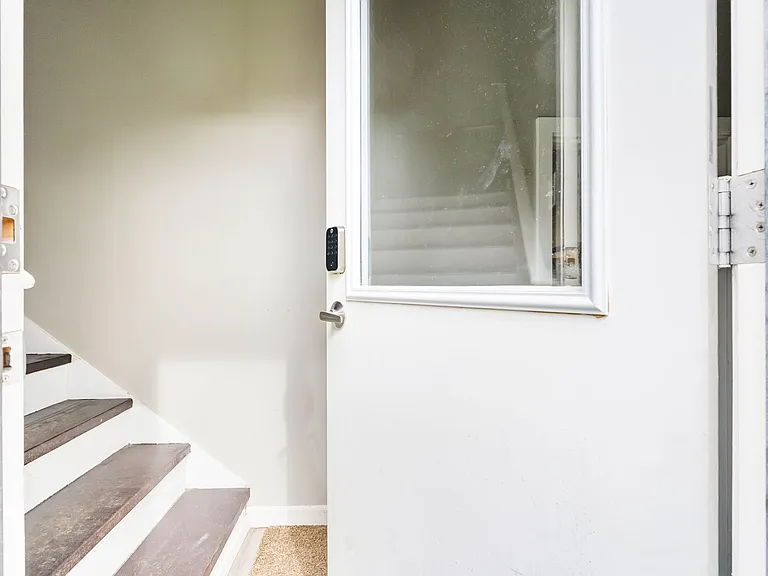 522 NE Morris St #BASEMENT — Photo 33