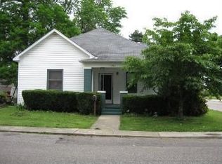 1003 S 2nd St, Boonville, IN 47601