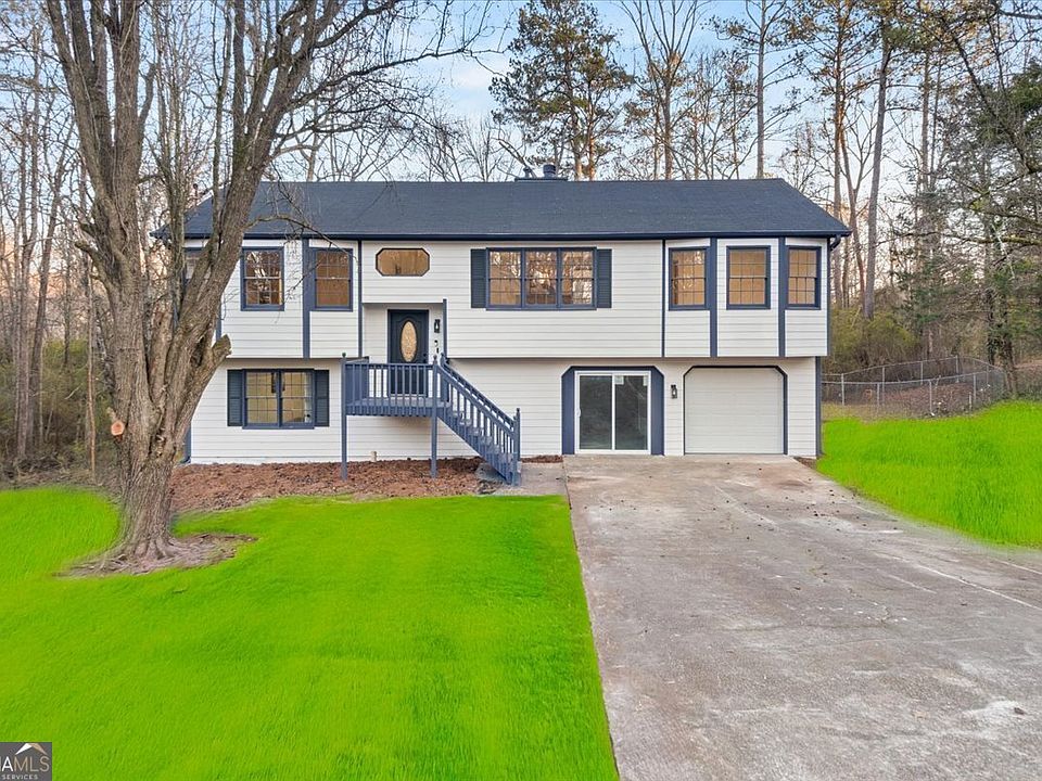 1st image of 2668 Laurel Woods Ln SE