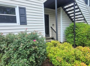 2305 E Flagstone Ct #F, Winston Salem, NC 27103