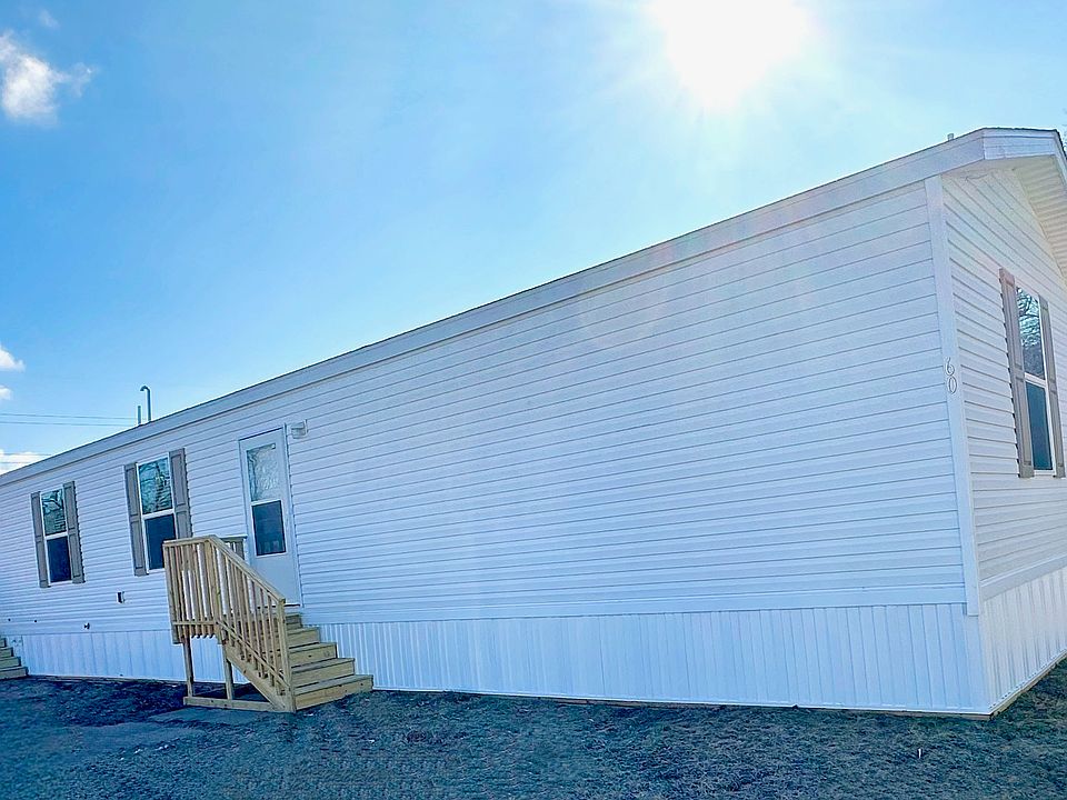 1st image of 60 Creek Valley Cir