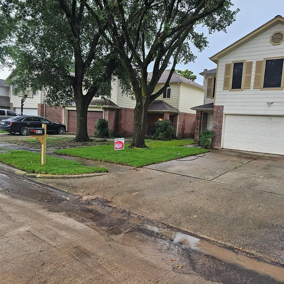 4 bed, 2.5 bath, 1928 sqft, $1,850 — Photo 1