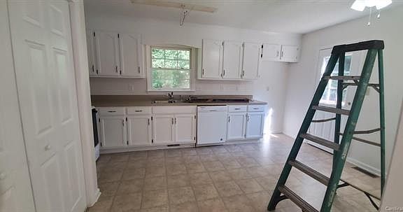 4th image of 503 S 13th St