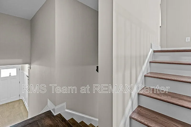 Watermark — Photo 3