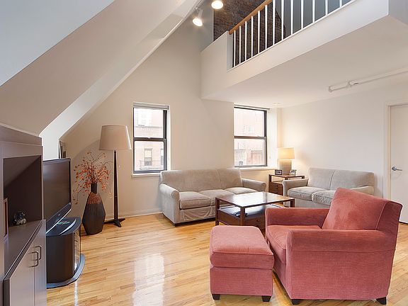 4th image of 350 E 88th St