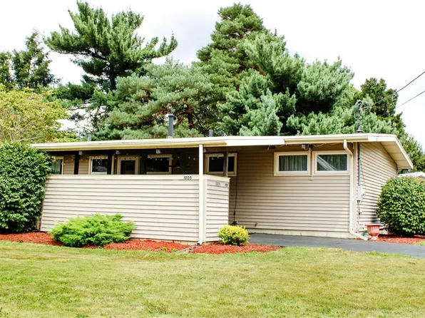 1005 34th St NW, Canton, OH 44709