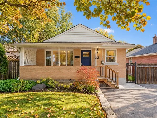 22 5th Ave, Cambridge, ON N1S 2E9