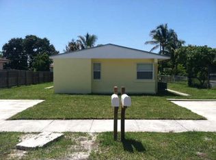 1224 NE 144th St #B, Miami, FL 33161