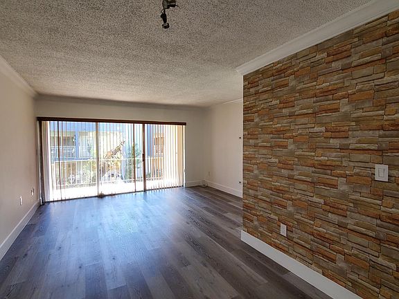 3rd image of 9367 Fontainebleau Blvd APT G208
