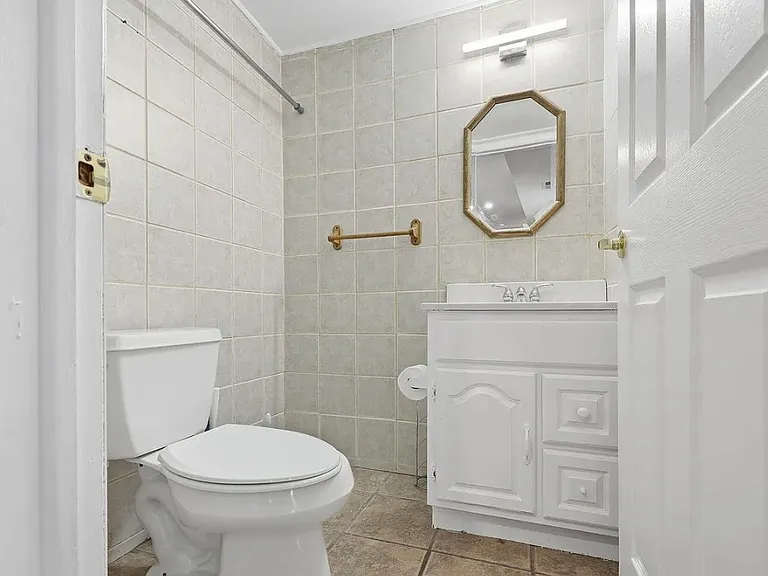 198 Village Dr — Photo 23