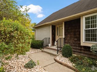14 Yorkshire Dr #B, Monroe Township, NJ 08831