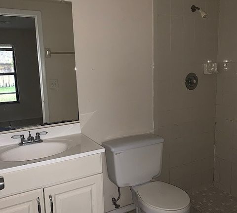 4th image of 4111 SW 7th Pl