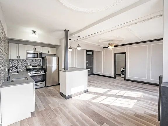4th image of 3640 Shaw Blvd #A