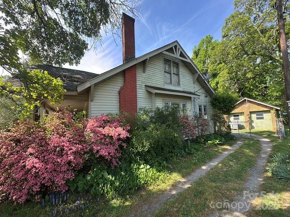 330 33rd St SW, Hickory, NC 28602