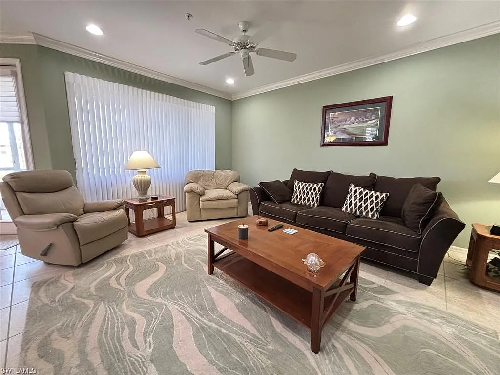 2 bed, 2.0 bath, 1894 sqft, $8,000 — Photo 4