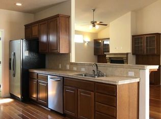 4028 E Willow Ave, Visalia, CA