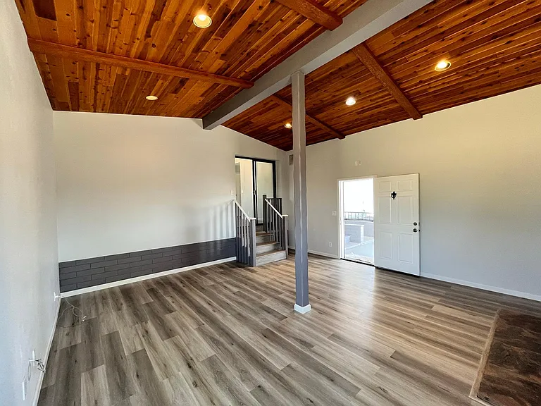 59835 Reynolds Way — Photo 7