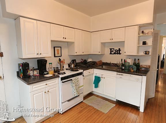 2nd image of 915 W Waveland Avenue # Fl 1ST