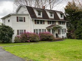 6465 Main St, Trumbull, CT 06611