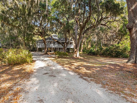 2nd image of 187 Alston Rd.