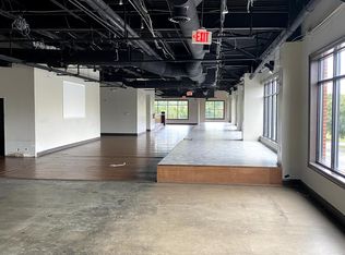 709 E Market St #205, Greensboro, NC 27401