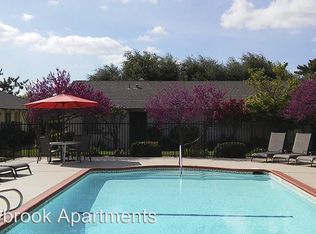 4868 N 7th St APT 126, Fresno, CA 93726