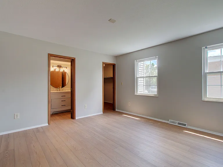 1655 Southbend Dr — Photo 25
