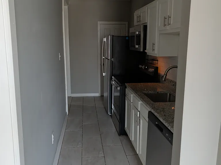 205 W Breckinridge St #1 — Photo 4