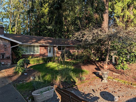 2nd image of 12105 25th Avenue SE