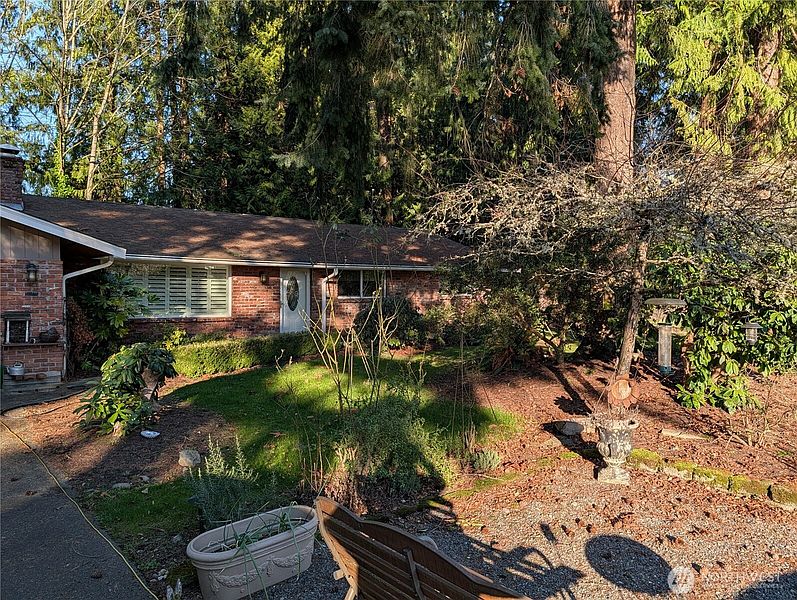 2nd image of 12105 25th Avenue SE