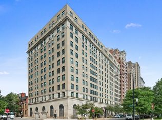 2100 N Lincoln Park W, Chicago, IL 60614