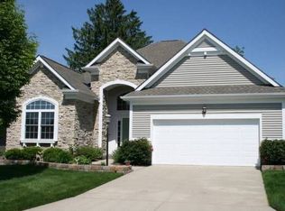 901 Pine Valley Ln, Cincinnati, OH