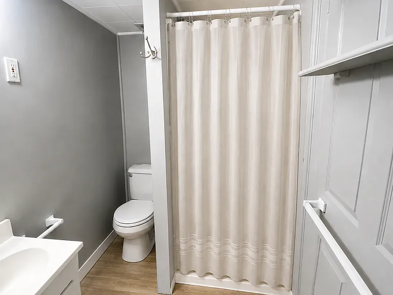 259 Maplewood Ave #4 — Photo 3