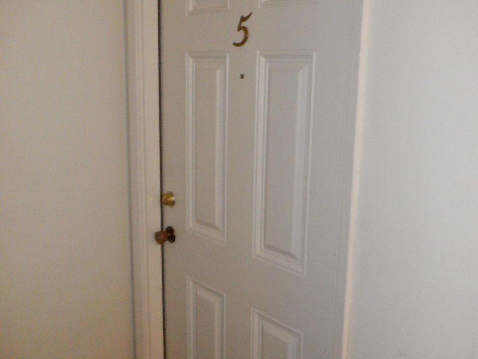1st image of 4845 S Holden St #5