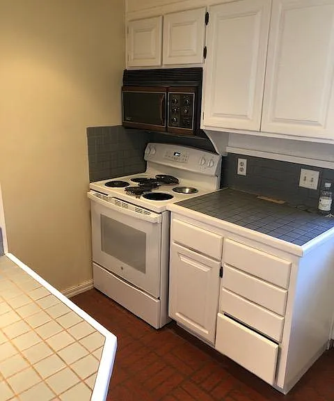 308 Silver Queen South 101A — Photo 2