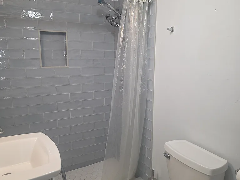70 Robert St — Photo 10