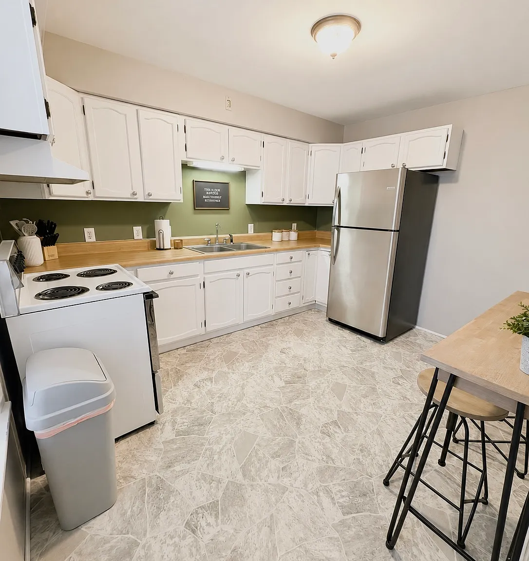 2 bed, 900 sqft, $1,400 — Photo 3