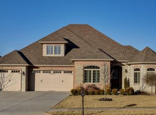 2903 S Camber Ave, Springfield, MO 65809