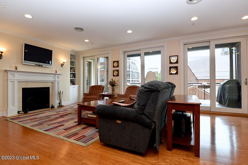 3rd image of 70 Railroad Place #313