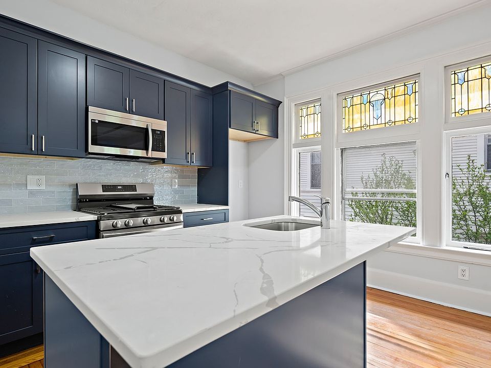 1st image of 318 Willow St #1B-2Ba