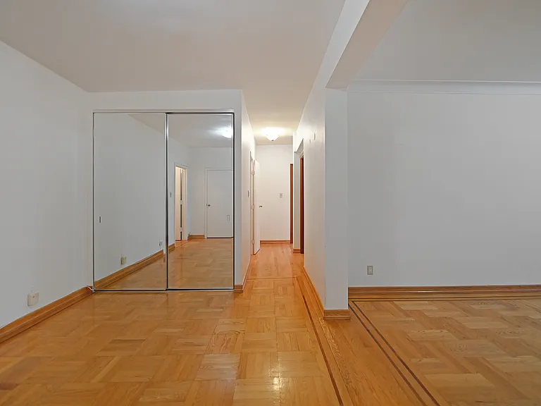 100 Avenue P #315 — Photo 5
