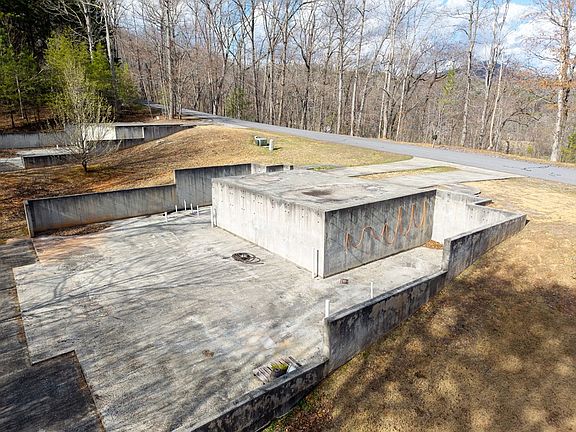 3rd image of Licklog Rdg