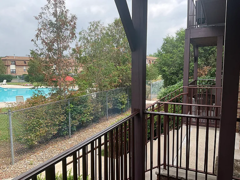 1203 N Oaks Blvd — Photo 15