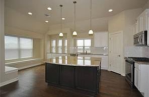 4th image of 109 Lismore St