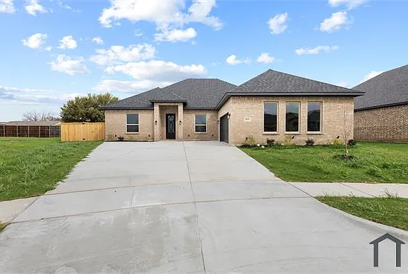 1832 Noble Ct