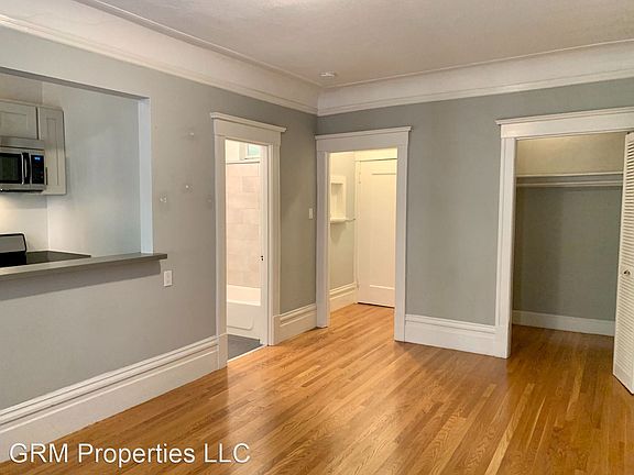 2nd image of 838 Hyde St APT 9
