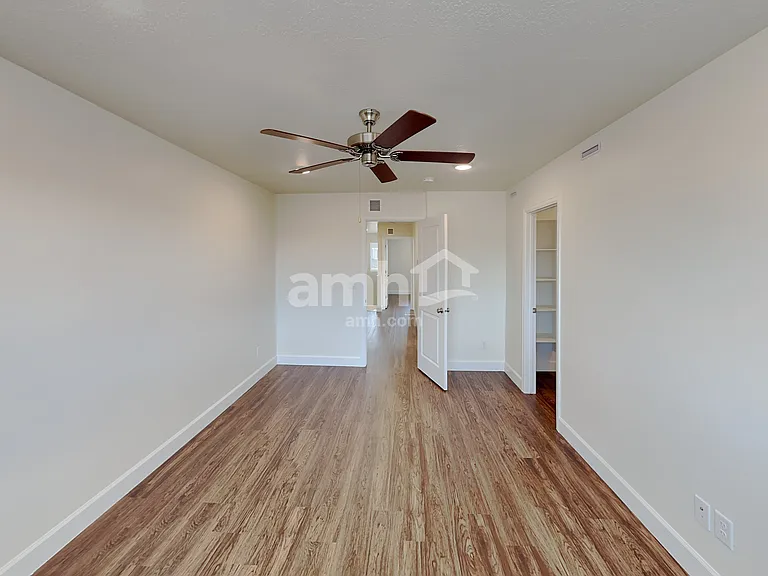 2624 W 3340 S — Photo 11