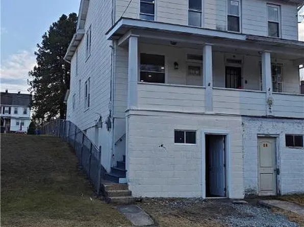 37 W Lehigh St, Summit Hill, PA 18250